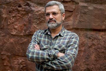 کتابهای مرده، نویسندگان زنده یادداشتی به قلم علی کاشفی خوانساری در خبرآنلاین